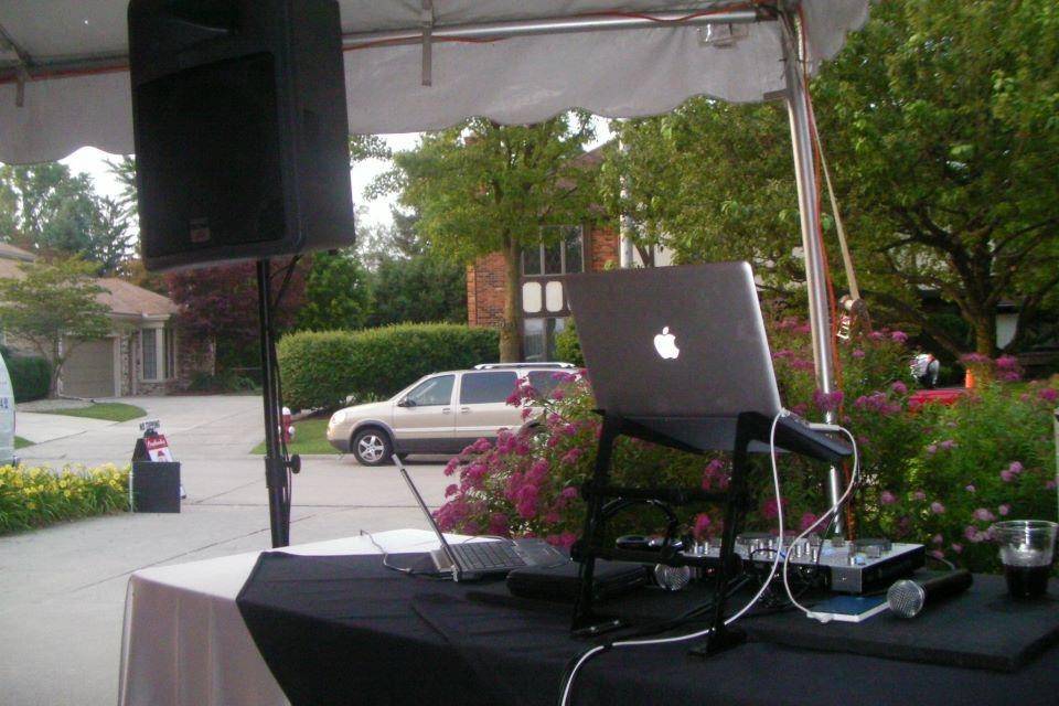 DJ table