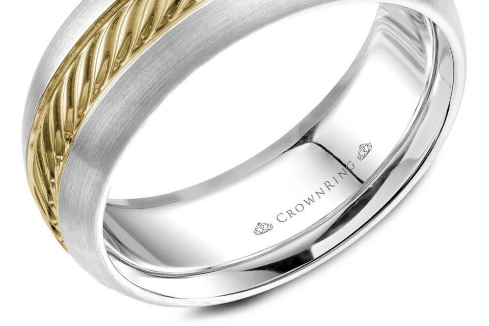 WB-060R8YWThis new take on the traditional men's band adds a modern rope twist to the center of a brushed band.METAL: Y&WWIDTH: 8mmOther Availability: This ring is available in 10K, 14K, 18K (White, Yellow & Rose gold), Platinum & Palladium.