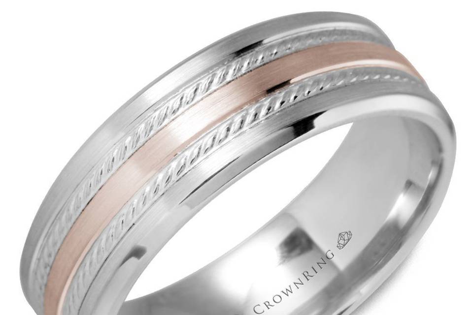 WB-9503RWTwo-tone gold gives this men's wedding band a modern look. The carved rope pattern adds a unique touch to celebrate your love.METAL: R&WWIDTH: 7mmOther Availability: This ring is available in 10K, 14K, 18K (White, Yellow & Rose gold), Platinum & Palladium.