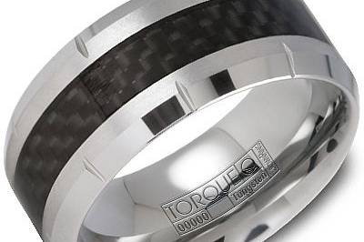 TU-0017A contemporary combination of tungsten and carbon fibre by Torque for a man with a refined style.METAL: TUNGSTENWIDTH: 10mmOther Availability: This ring is available in Tungsten Carbide and Carbon Fibre.