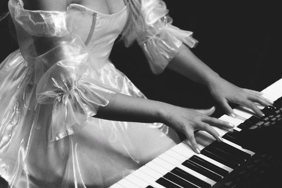 Pianist Anna Demis NYC