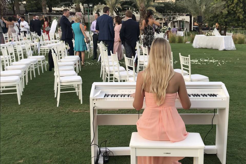 Wedding ceremony pianist