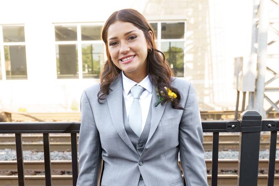 Groomswoman.jpg