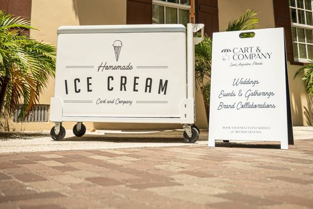 Ice Cream Cart downtown St.Aug