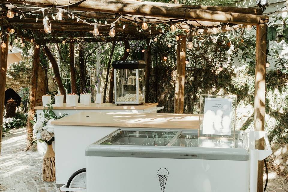 Cart & Company