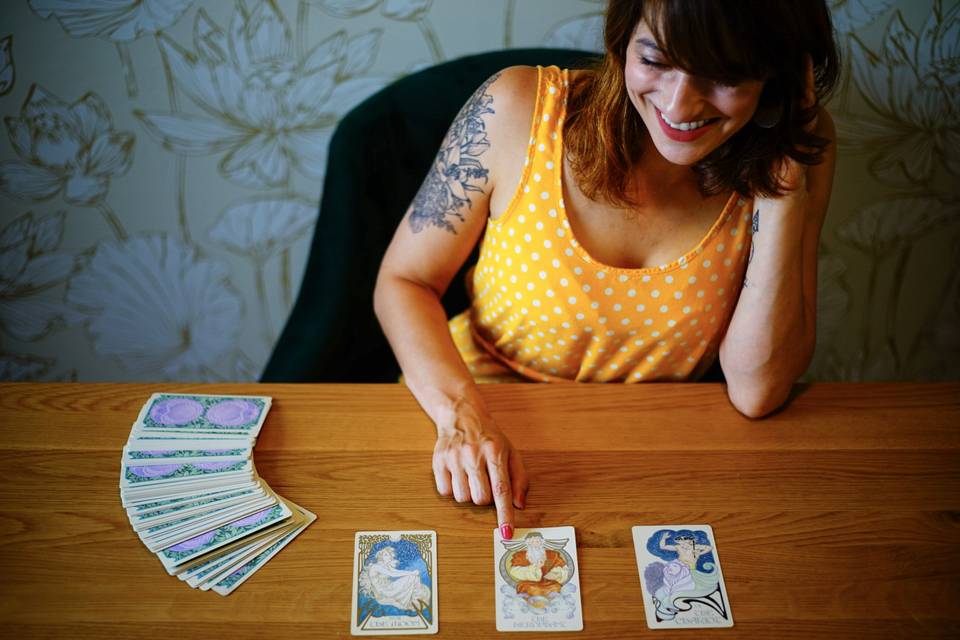 Explaining the tarot spread