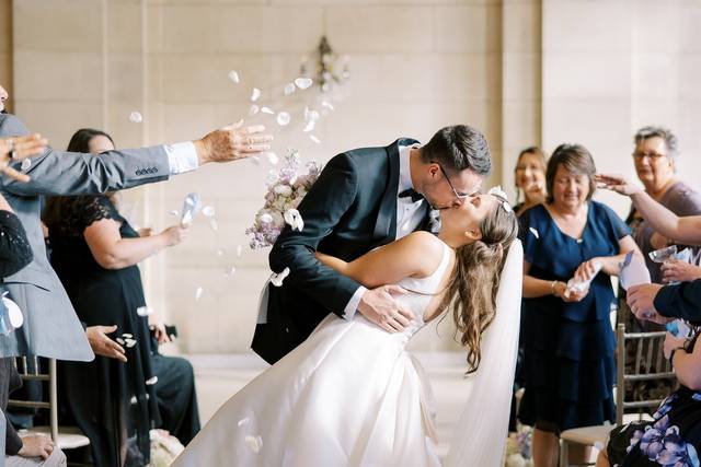 Ariel Pearl Center Ohio Weddin