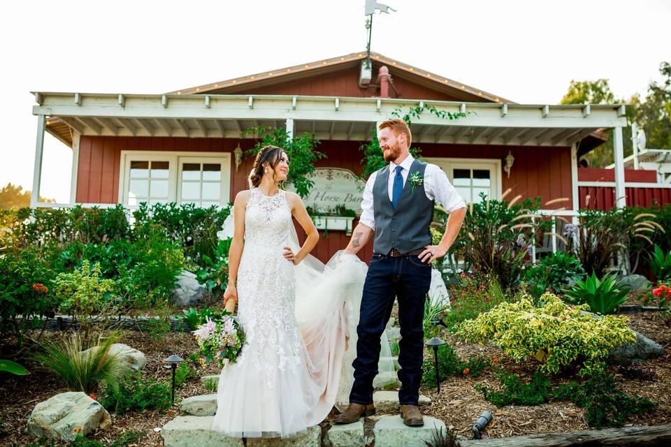 Red Horse Barn Wedding