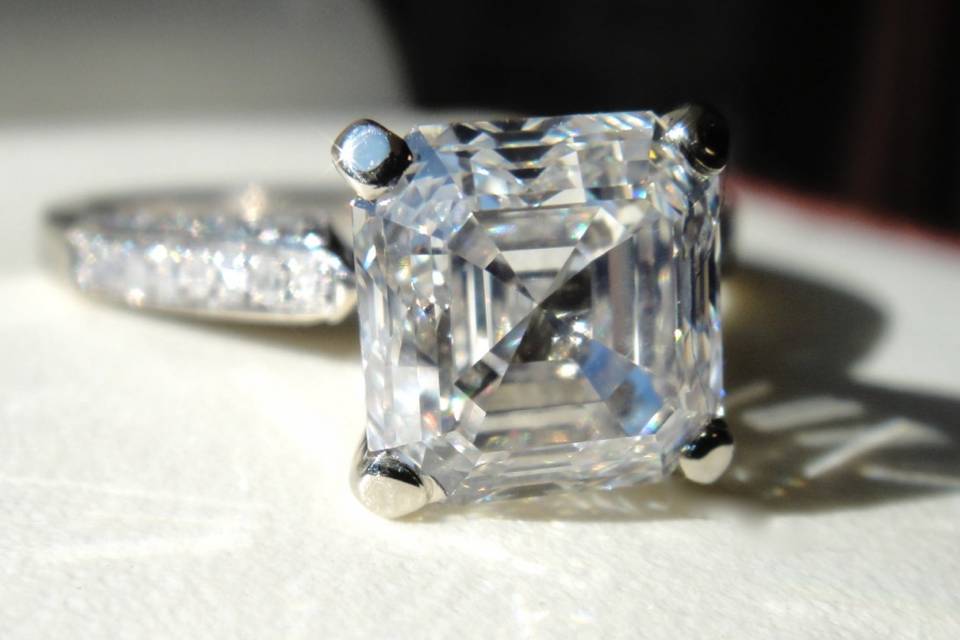 Asscher Pave ring