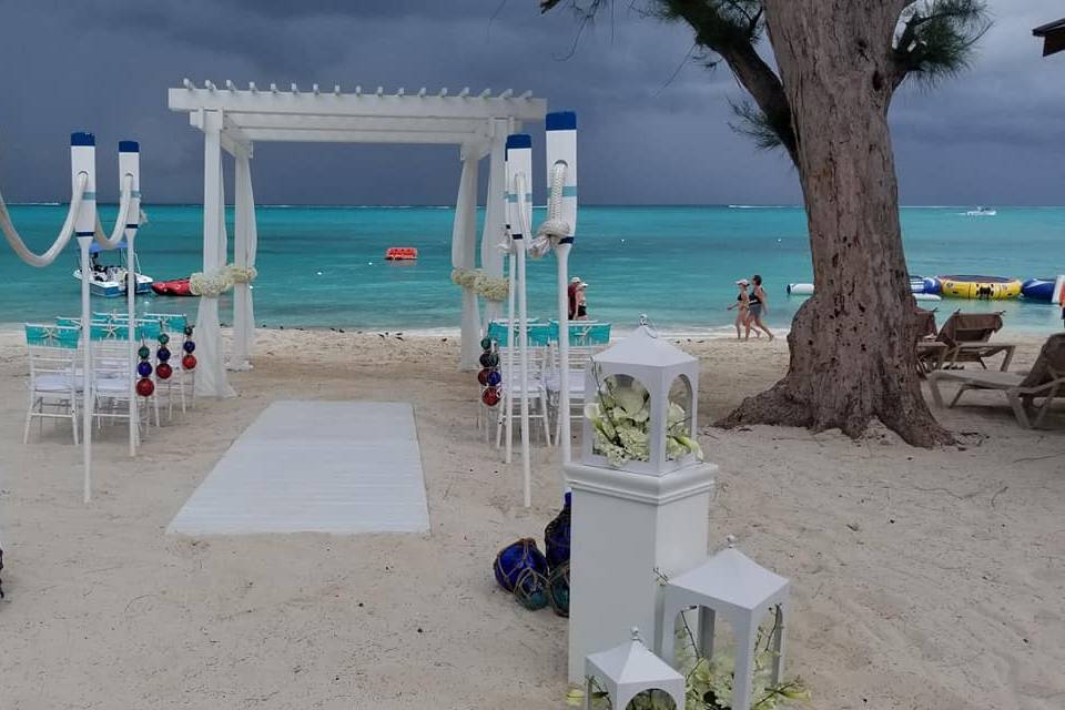 Beaches Turks wedding display
