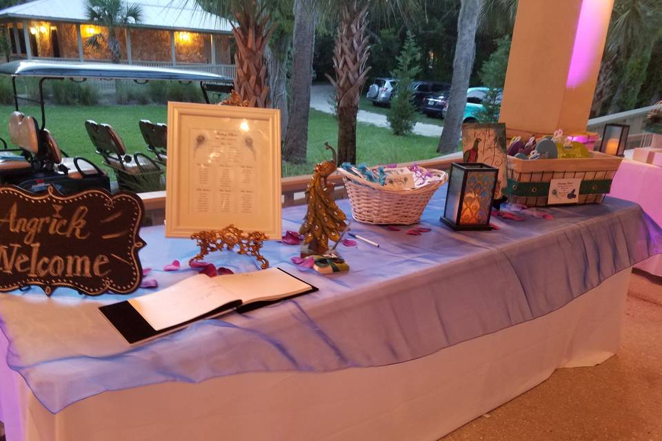 Welcome table