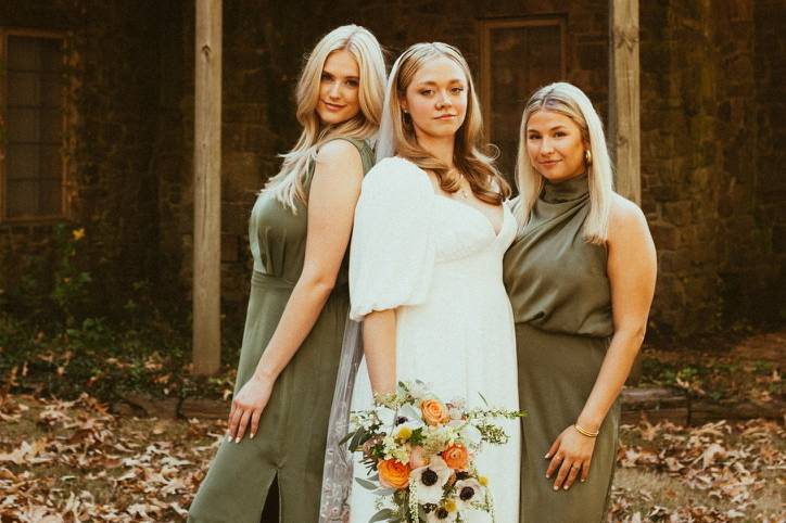 Bride & Bridesmaids