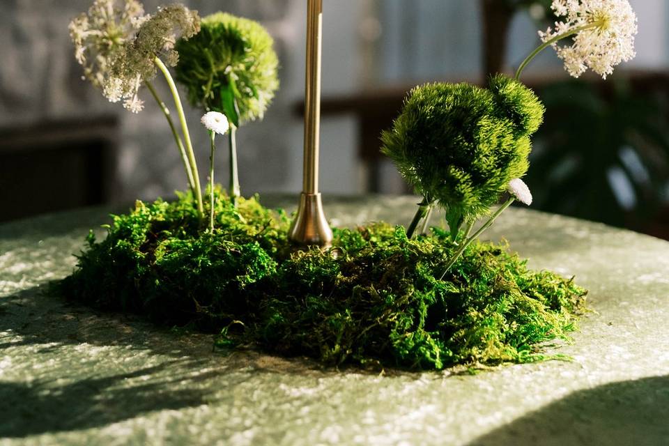 Cocktail reception decor