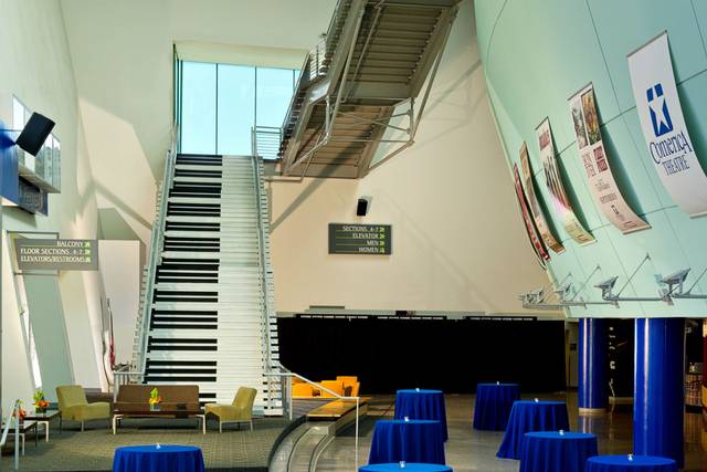 Reception style in lobby