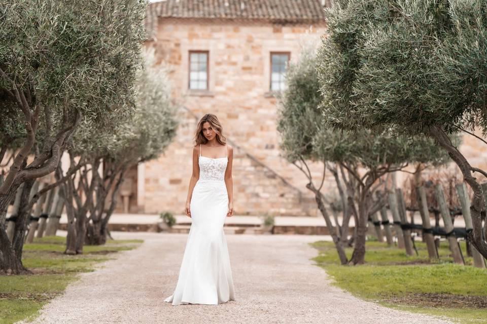 Allure Bridals A1253