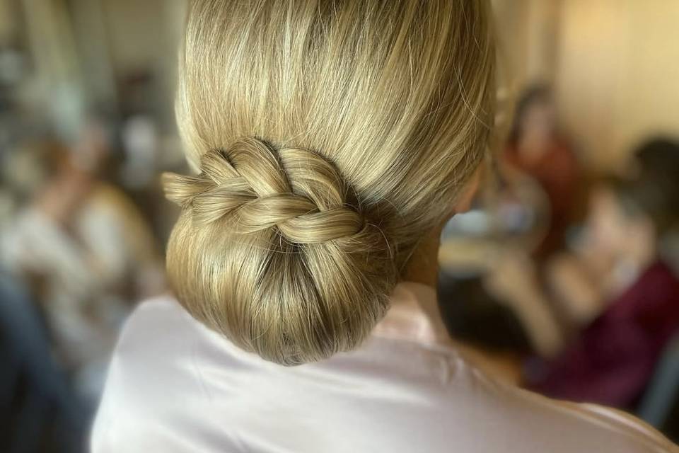 Romantic bun