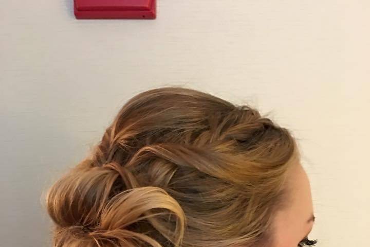 Side updo