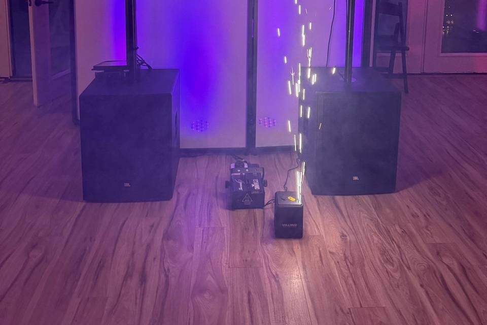 Dj & sparkle