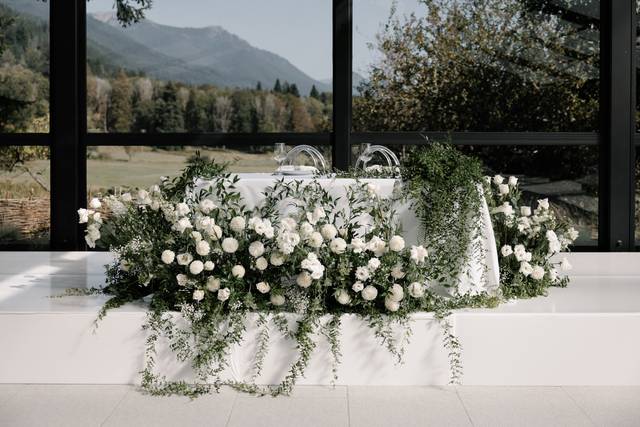 Rosavie Floral Studio