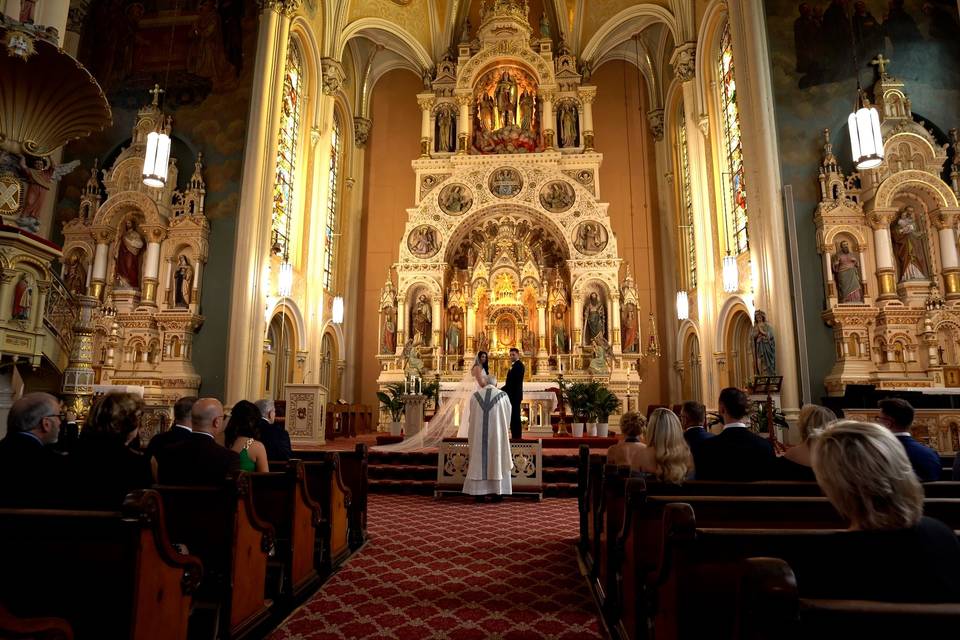 Stunning church ceremony