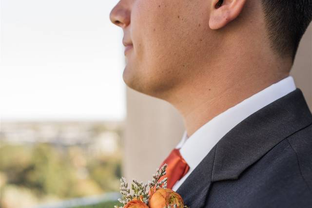 Paper Moon Floral Design