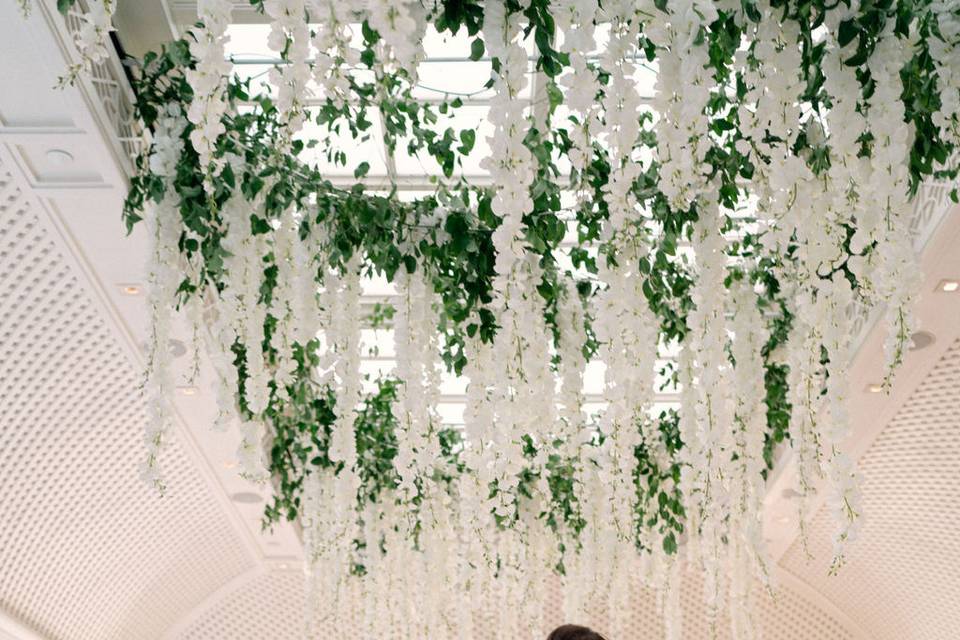 Modern chic dramatic wedding