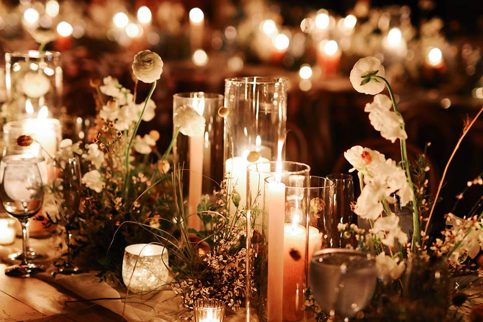 Cozy hygge reception table