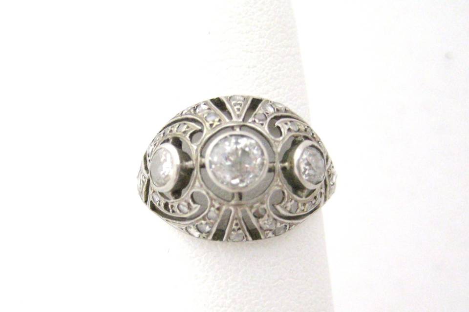 Fancy Flea Antiques & Fine Jewelry