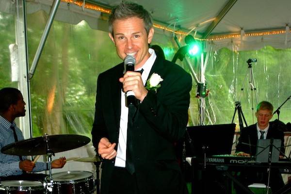 Adam James sings Sinatra on the dancefloor at Lauren and Mike's wedding in South Barrington, Illinois