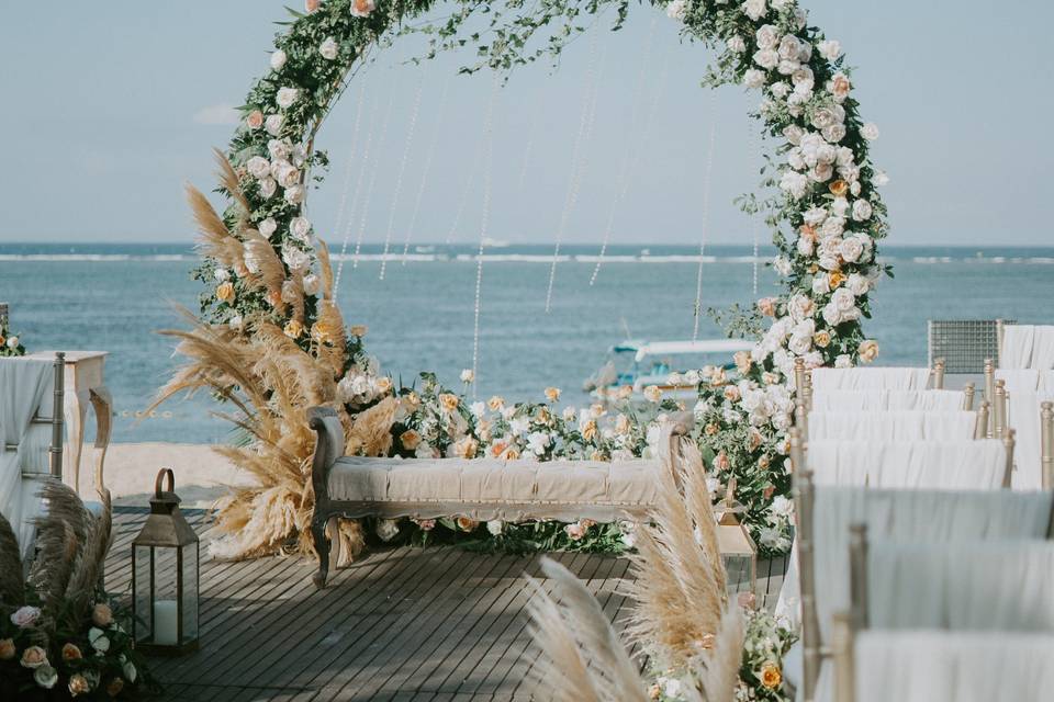 Round arch rental