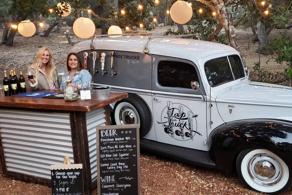 The perfect mobile bar.