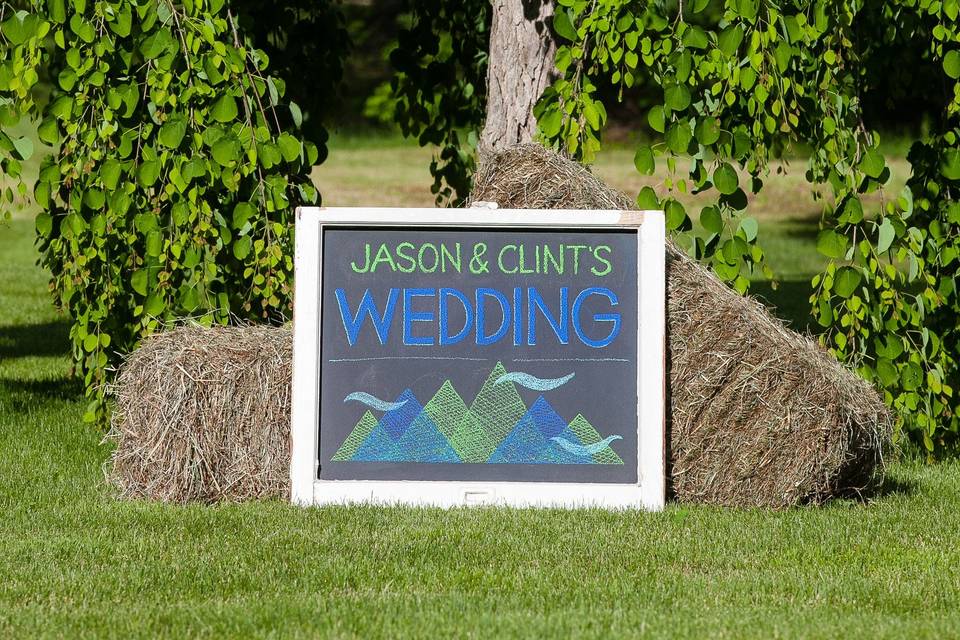 Signage by Eutopia EventsPhoto © Eric Limon Photography