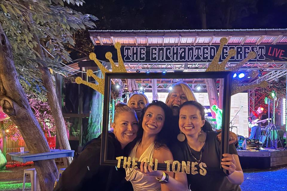 The Hi Tones