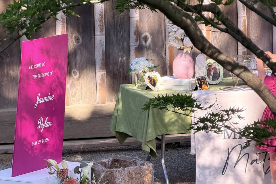 Welcome area for garden weddin