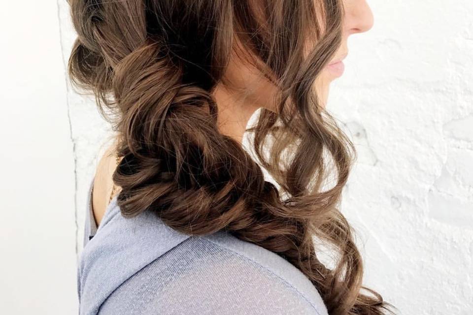 Kara Evans Hair