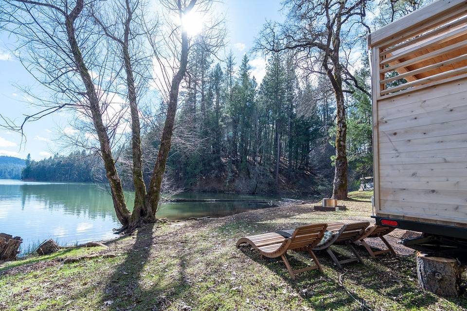 Sauna serenity flows