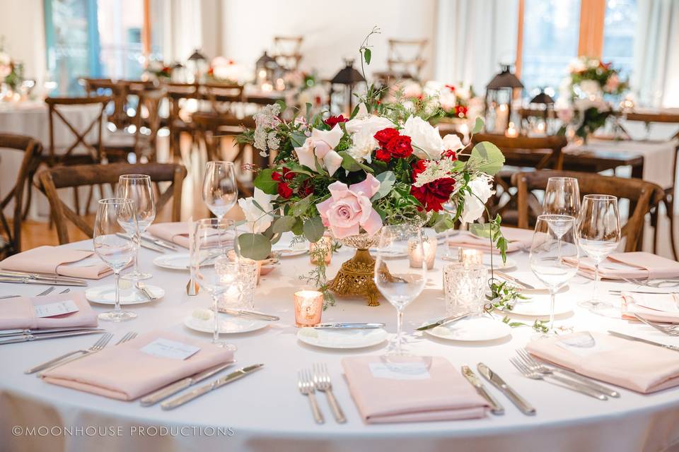 Pink and Red Centerpieces