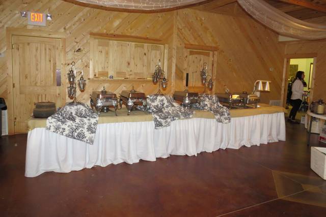 Banquet table