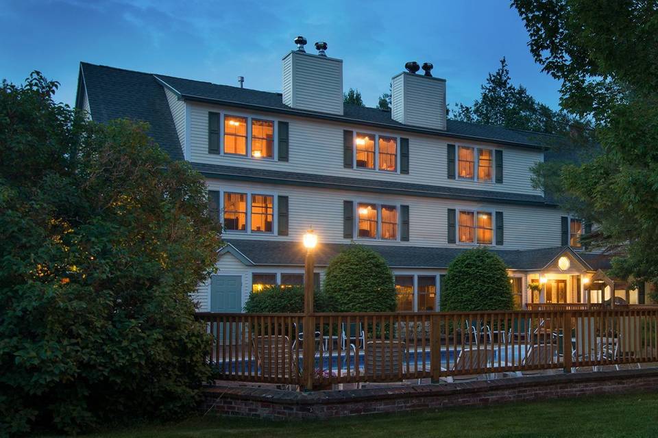 Inn at Ellis River