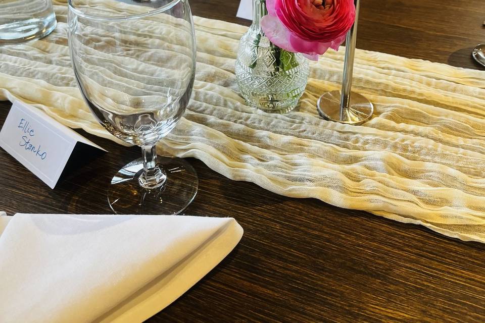 Flower bud vases