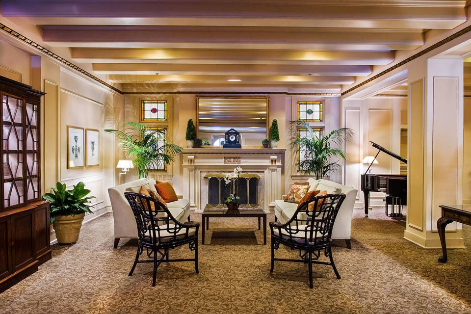 Mayflower Park Hotel