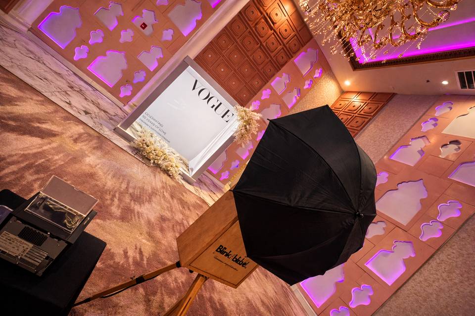 Magazine Photo Booth Wedding