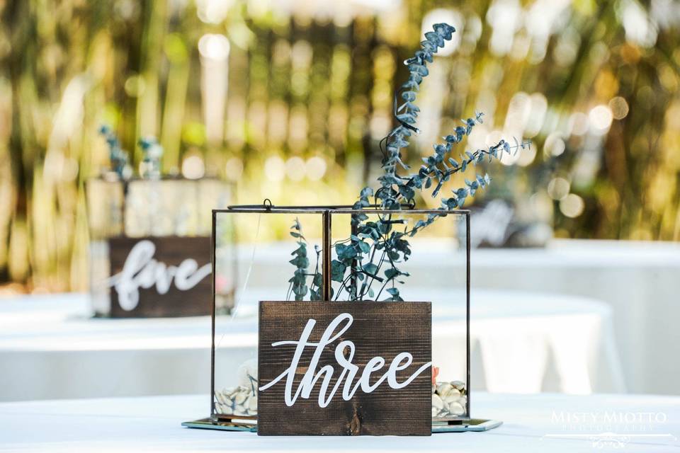 Table number and centerpiece