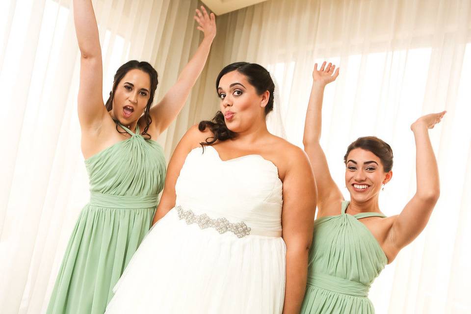 Bride and her bridesmaids