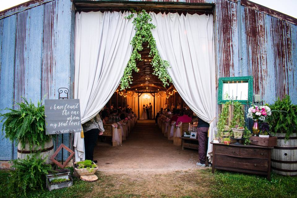 Tune Farm - Event Barn and Wedding Events