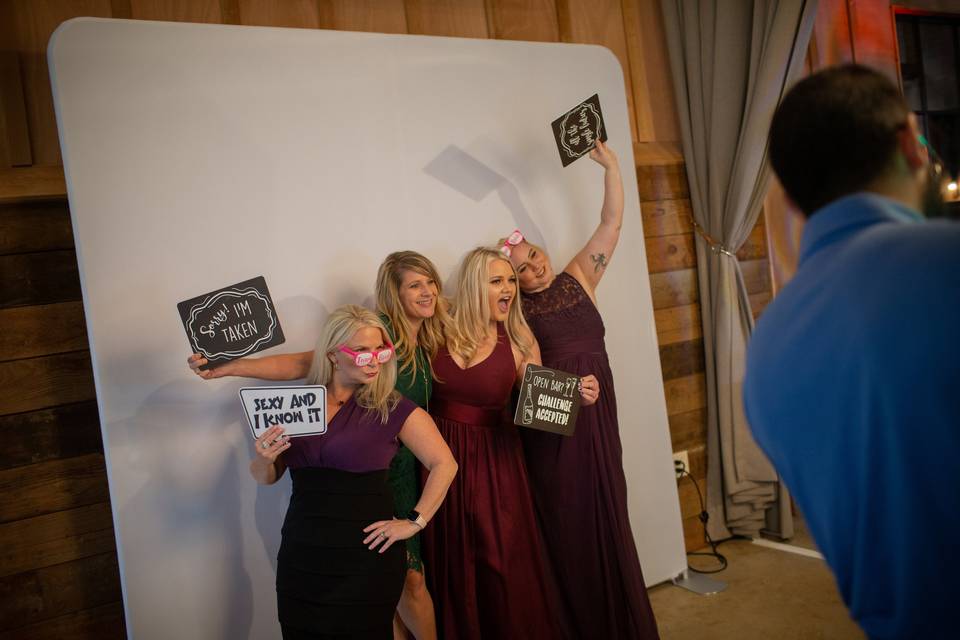 Oregon Wedding Photo Booth