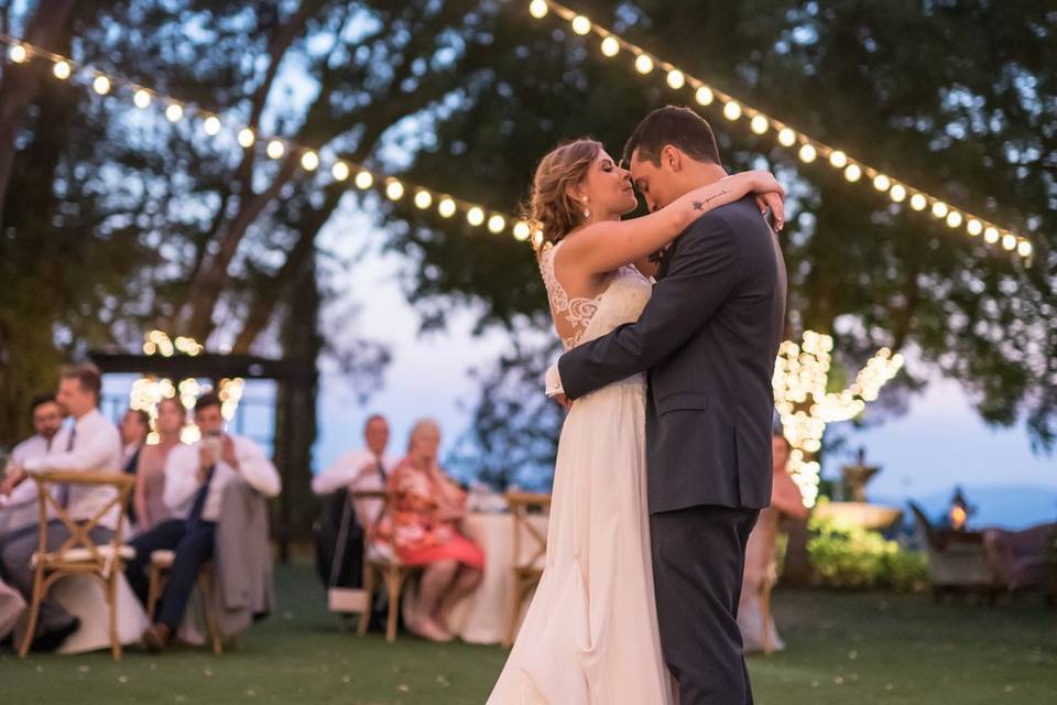 Garden first dance