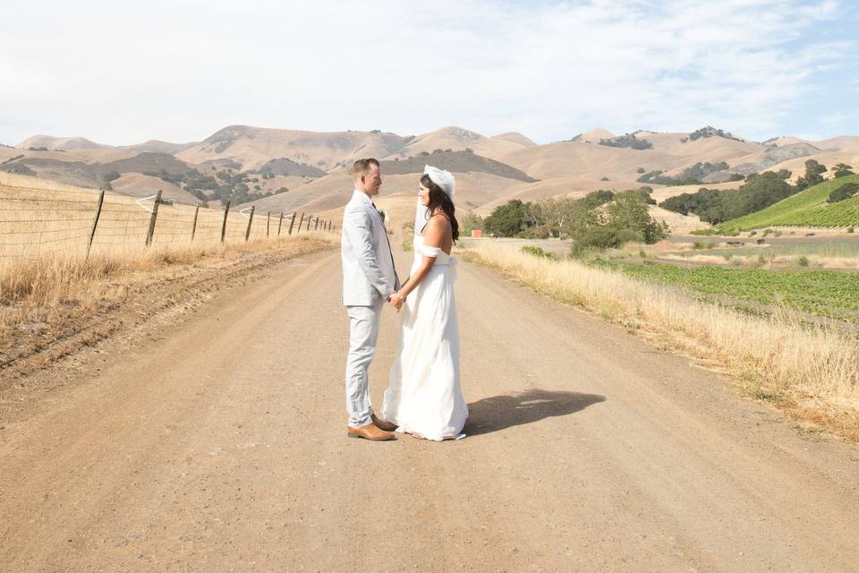 Couple's portrait outdoors