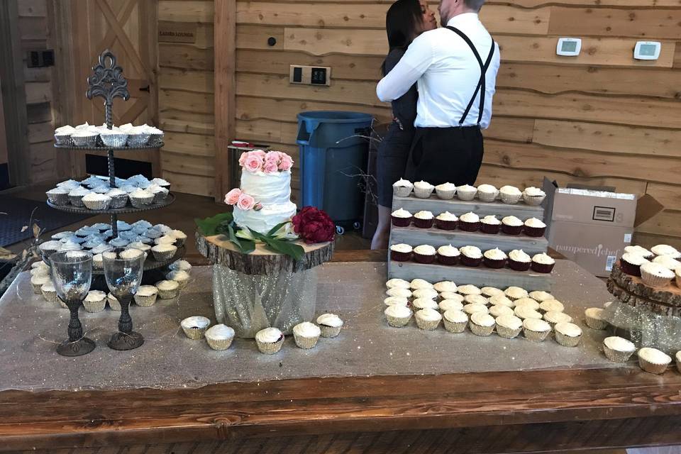 Vegan red velvet cupcakes & mini wedding cake