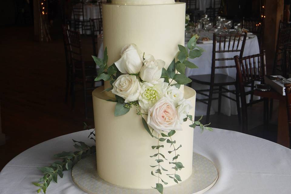 Been busy making models for the top of their wedding cake! Had to include  all the family! Two styles of wedding cake, white with gold drips and of...  | By Leicester Cake